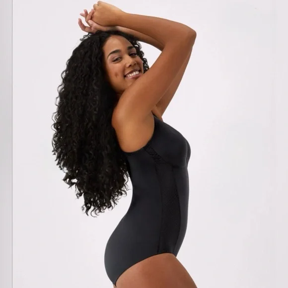 Bali Firm Control Body Shaper | 4ODD | Smooth | Good Compression | NWT - Picture 2 of 13